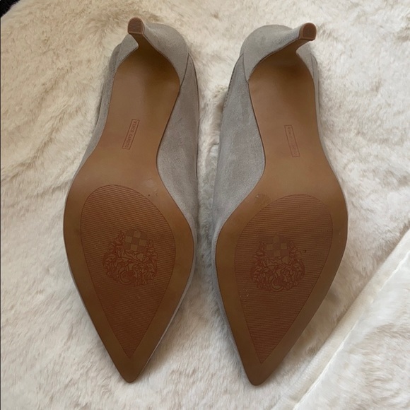 NWOT Vince Camuto sling back dress pumps - Picture 3 of 7